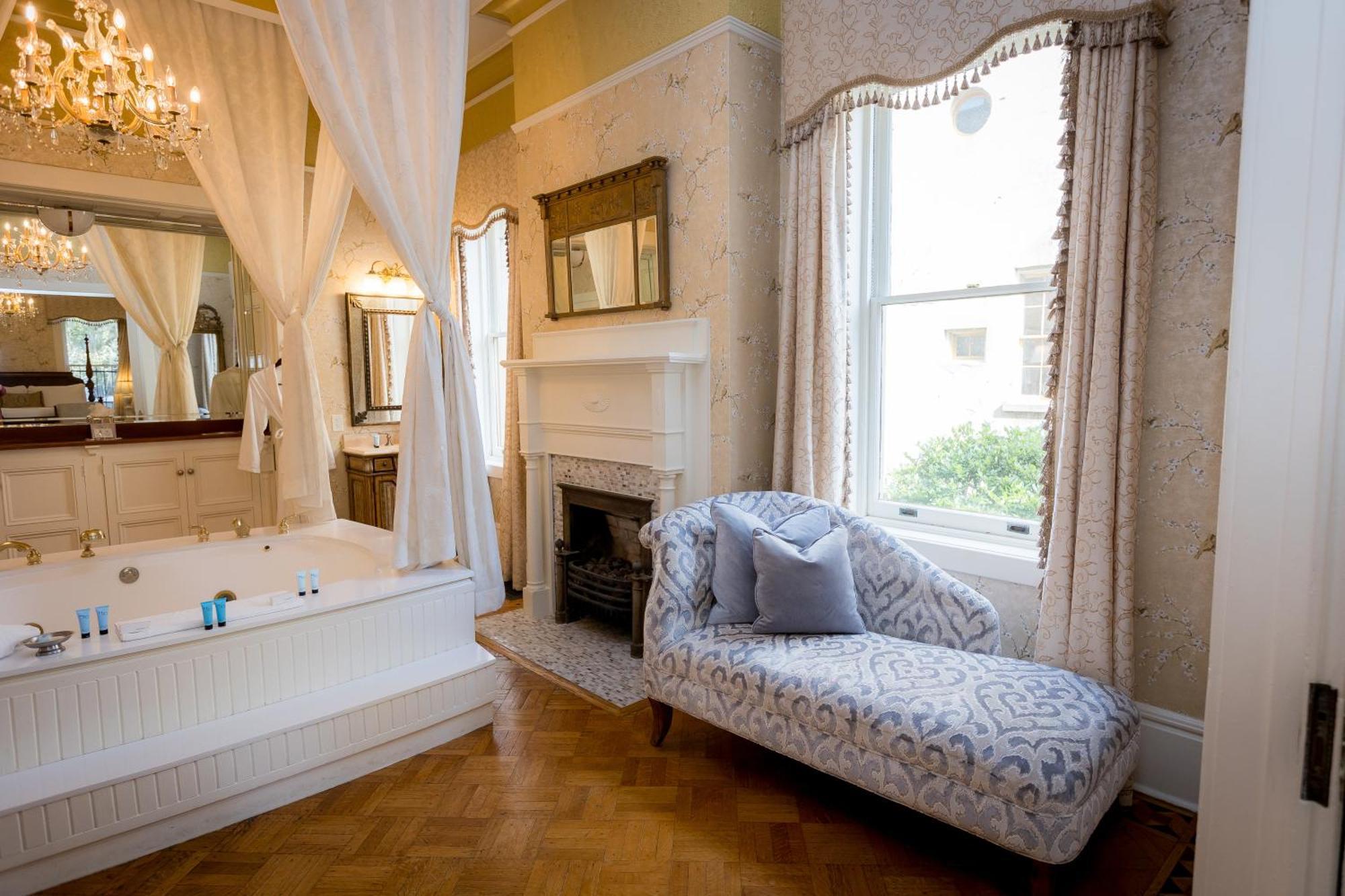 Frühstückspension The Gastonian, Historic Of Collection (adults Only) 4*